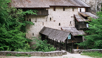 manastir-crna-reka