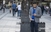 NOVA ODLUKA U BiH: Zabrana pješacima da na ulici koriste mobitele sa slušalicama!?